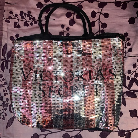 Victoria Secret’s Large Tote - Picture 1 of 1